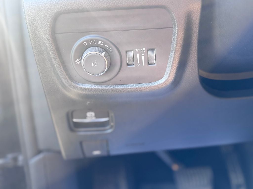 2023 Jeep Grand Cherokee Summit