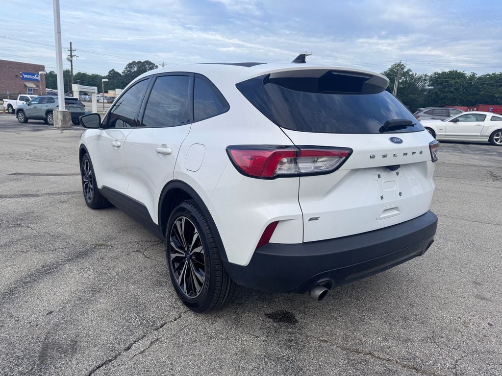 2021 Ford Escape SE