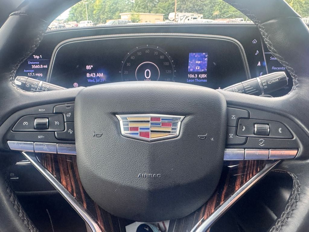 2022 Cadillac Escalade Luxury