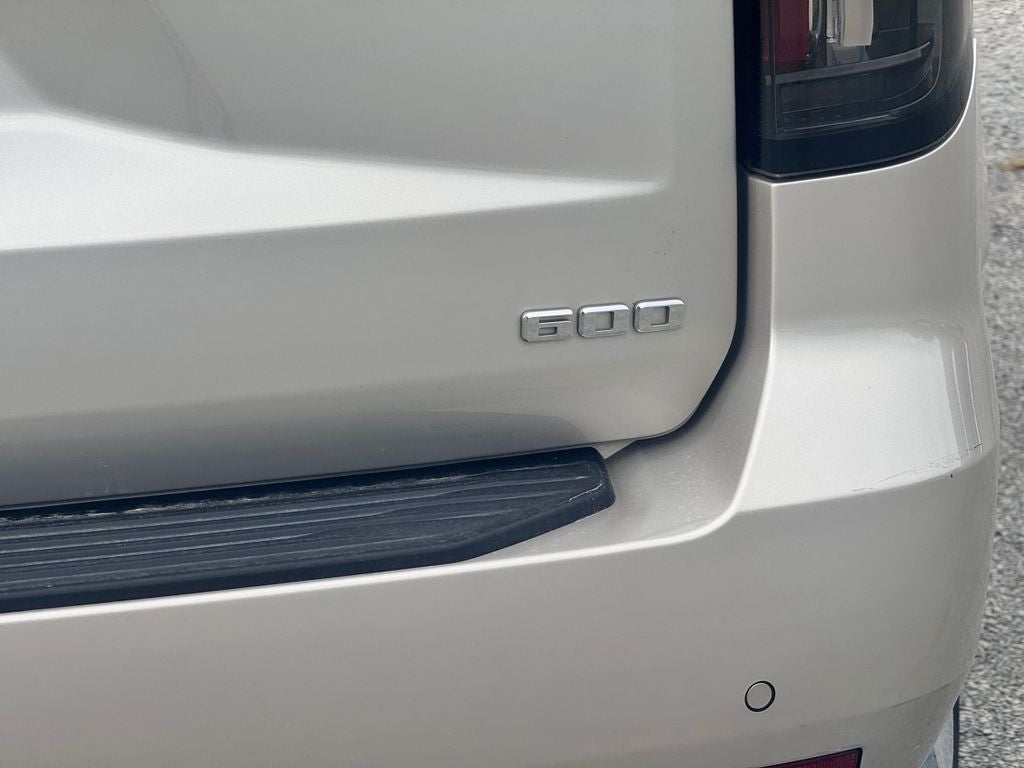 2022 Cadillac Escalade Luxury