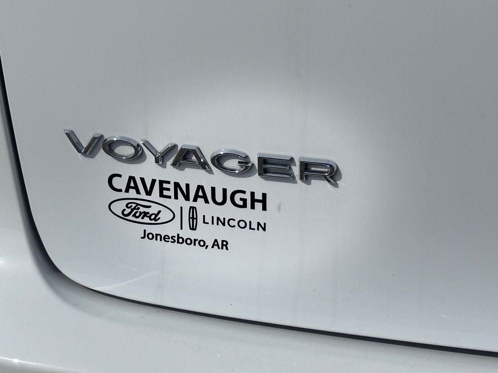2024 Chrysler Voyager LX