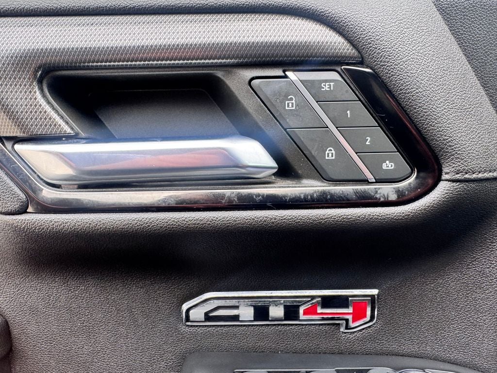 2023 GMC Sierra 1500 AT4