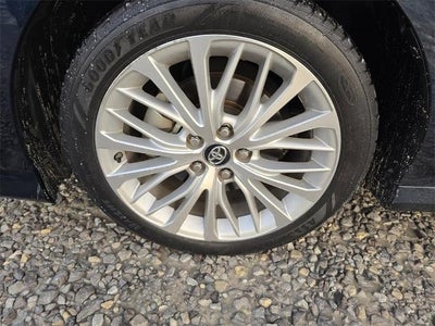 2019 Toyota Camry Hybrid XLE