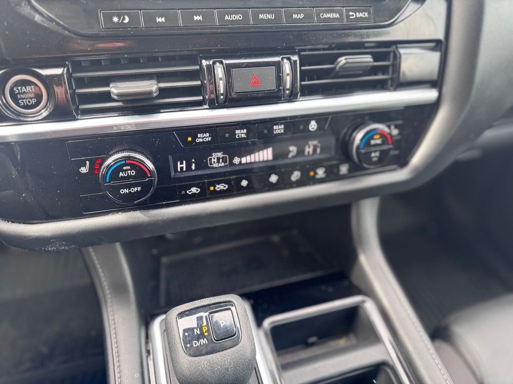 2023 Nissan Pathfinder SL