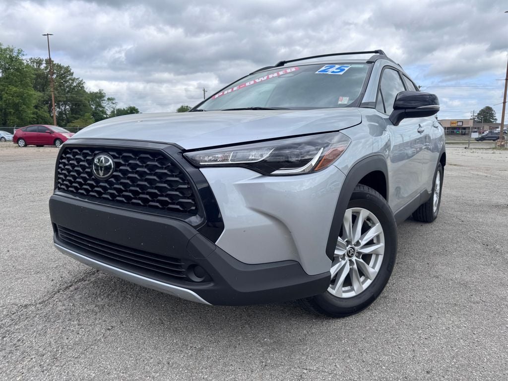2025 Toyota Corolla Cross LE