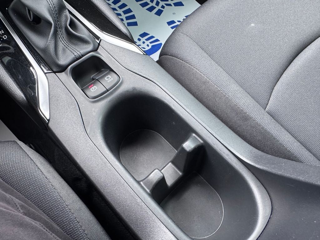 2025 Toyota Corolla Cross LE