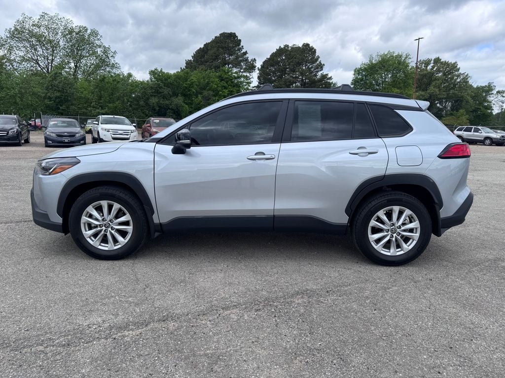 2025 Toyota Corolla Cross LE