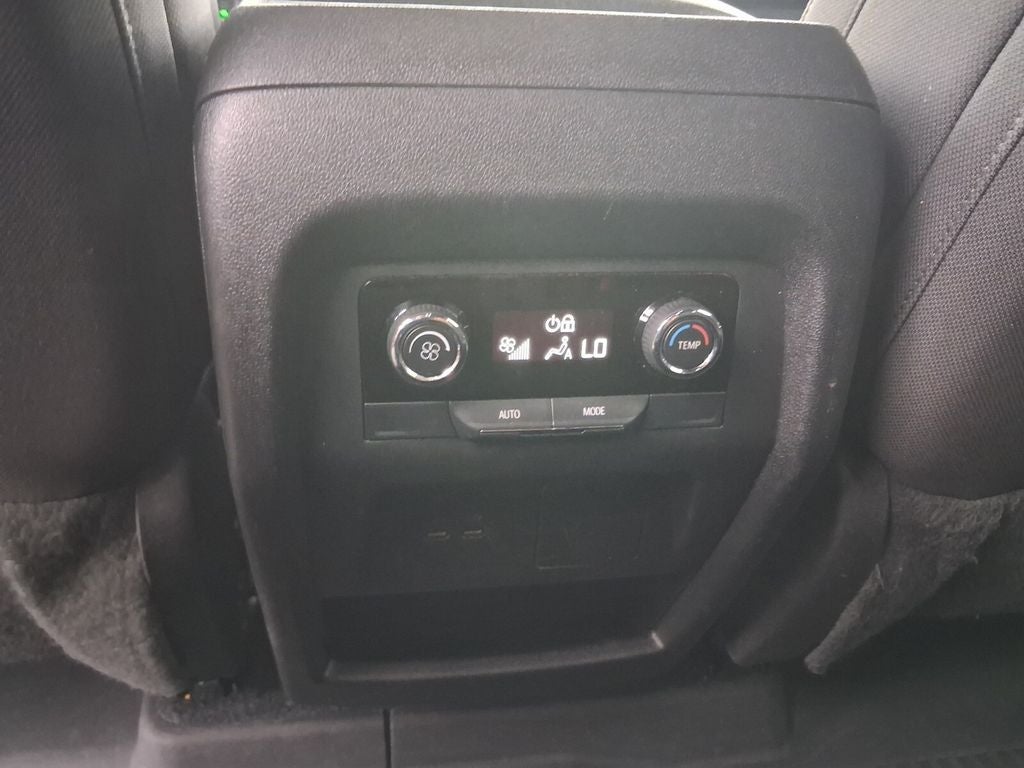 2024 Chevrolet Traverse LS