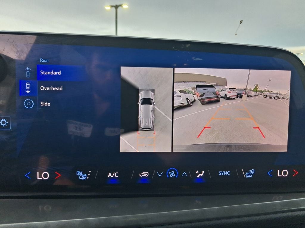 2024 Chevrolet Traverse LS