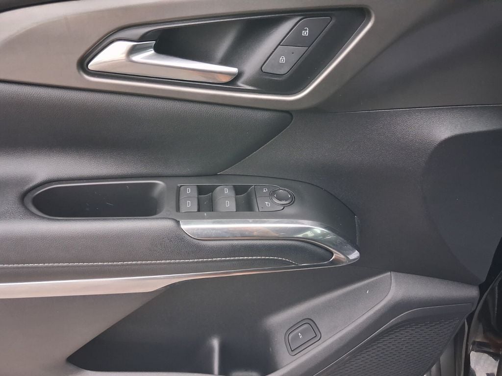 2024 Chevrolet Traverse LS