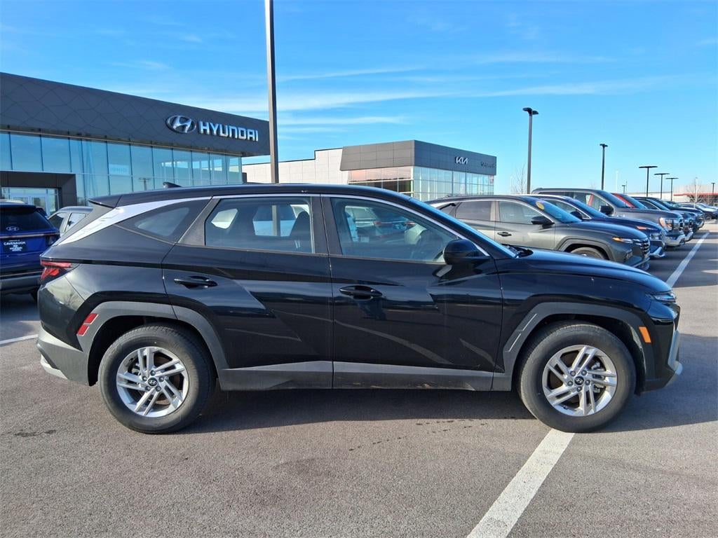 2025 Hyundai TUCSON SE FWD