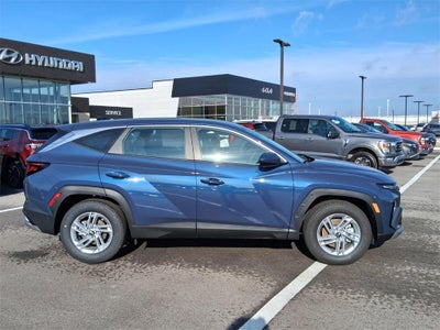 2026 Hyundai TUCSON SE FWD