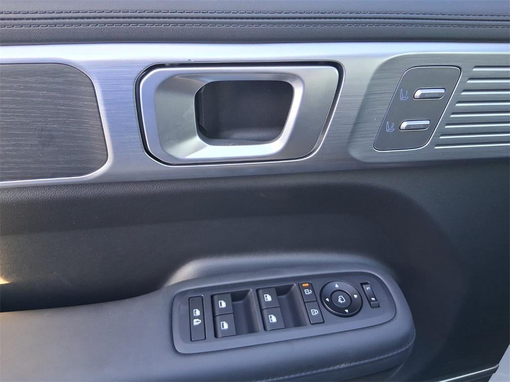 2025 Hyundai SANTA FE HYBRID Limited