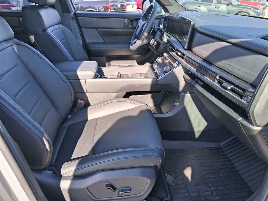 2025 Hyundai SANTA FE Calligraphy FWD