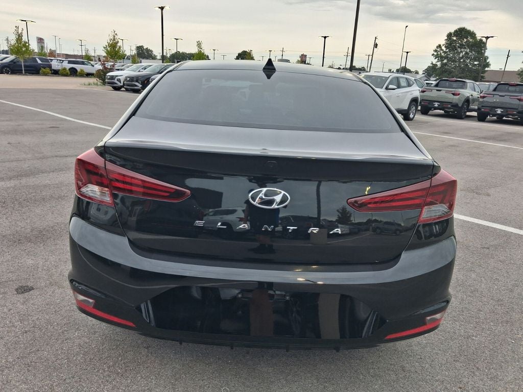 2020 Hyundai ELANTRA SEL