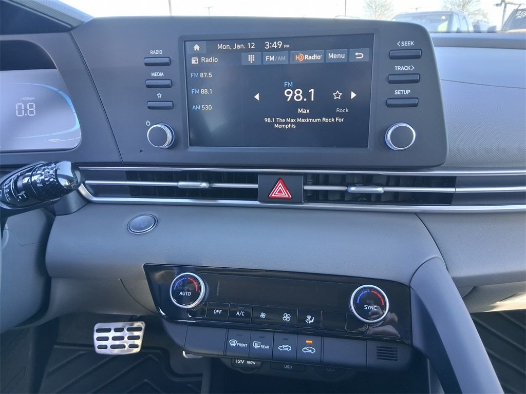 2025 Hyundai ELANTRA SEL Sport