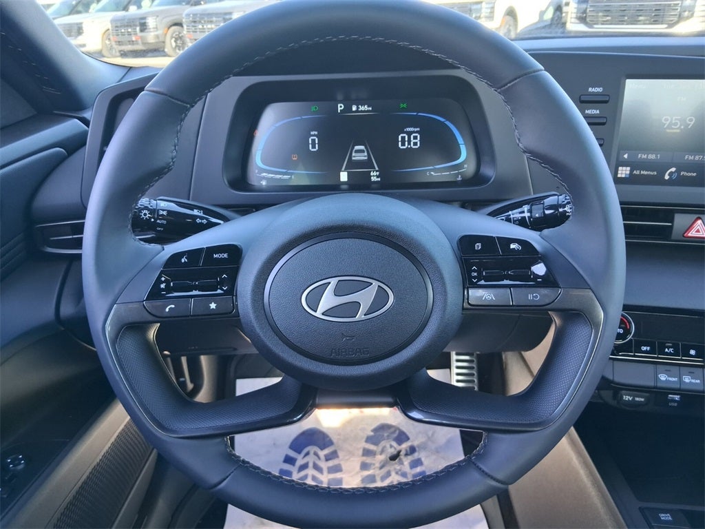 2025 Hyundai ELANTRA SEL Sport