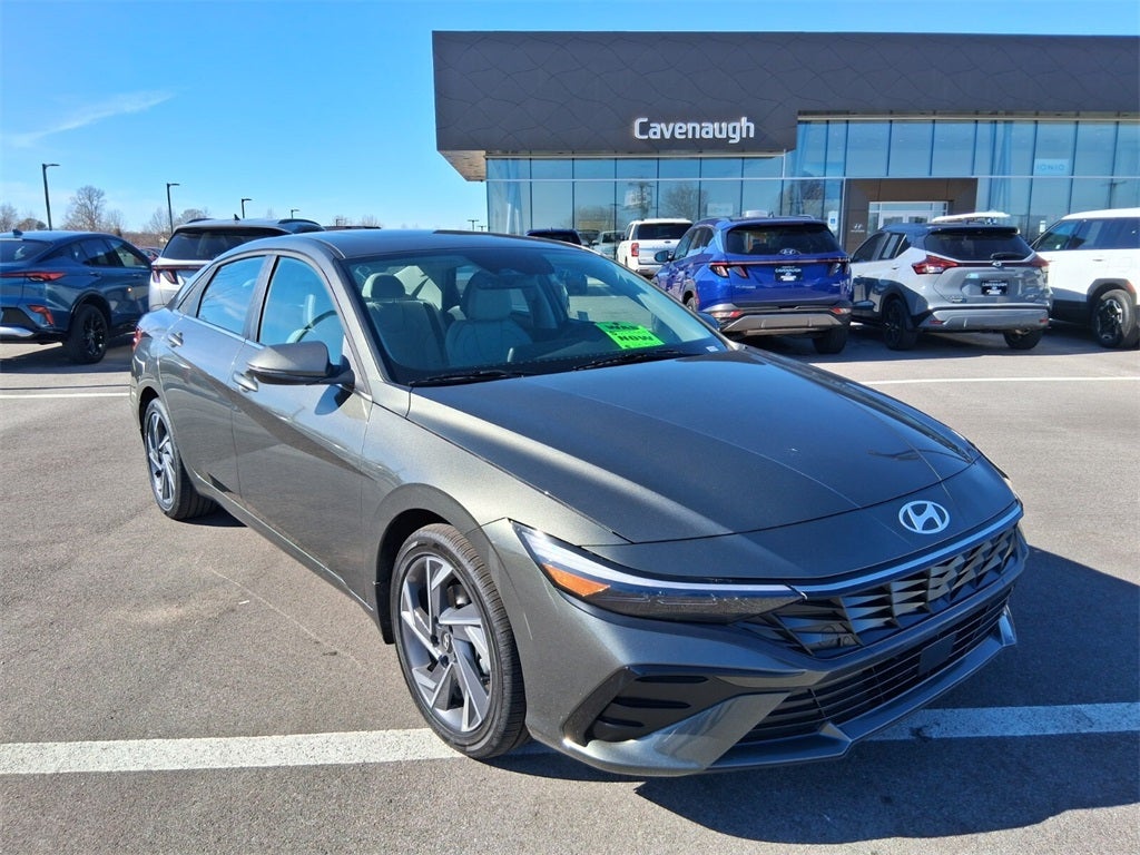 2025 Hyundai ELANTRA Limited