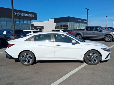 2025 Hyundai ELANTRA SEL Convenience