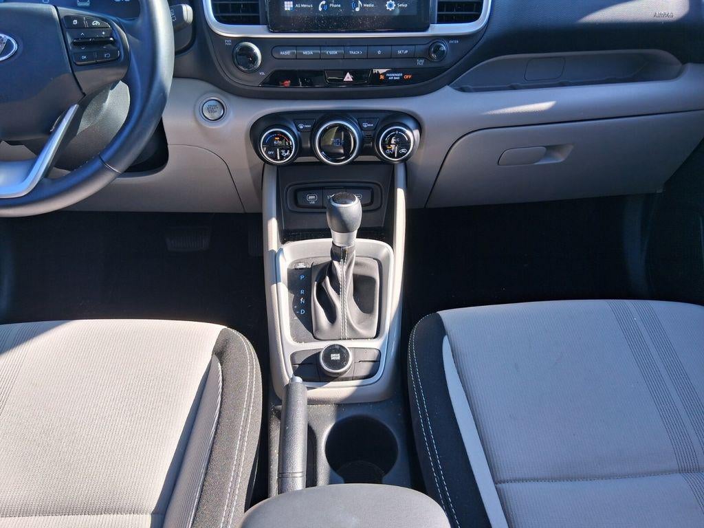 2025 Hyundai VENUE SEL