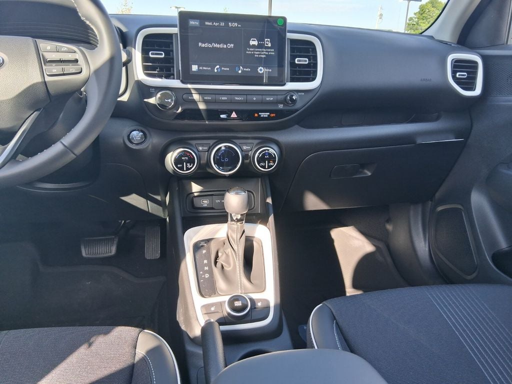 2026 Hyundai VENUE SEL W/Two-Tone Roof