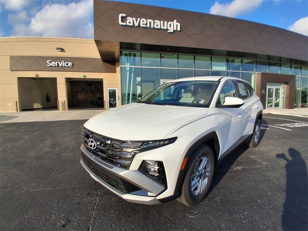 2026 Hyundai TUCSON SE FWD