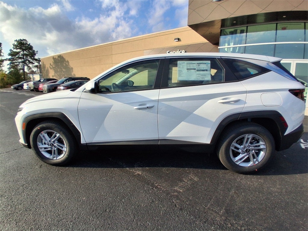 2026 Hyundai TUCSON SE FWD