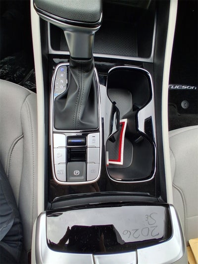 2026 Hyundai TUCSON SE FWD