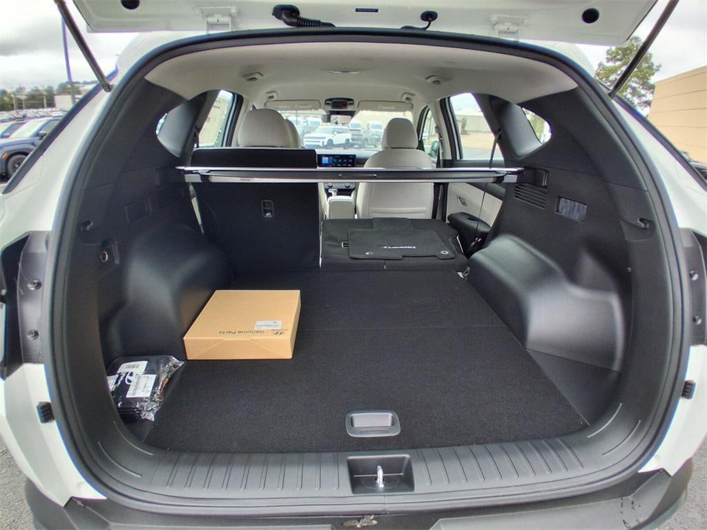 2026 Hyundai TUCSON SE FWD