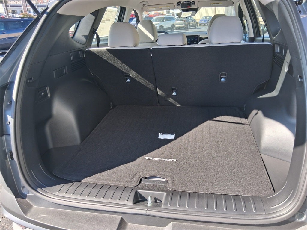 2025 Hyundai TUCSON SE