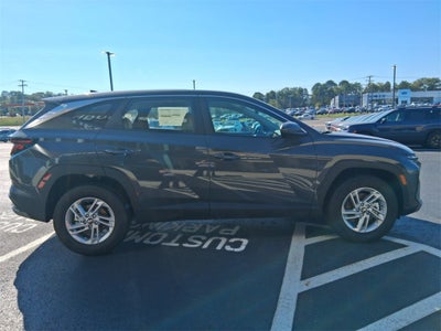2025 Hyundai TUCSON SE