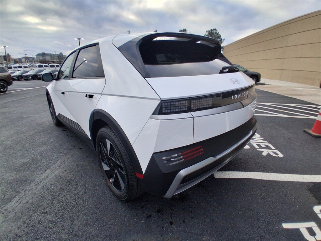 2026 Hyundai IONIQ 5 SE