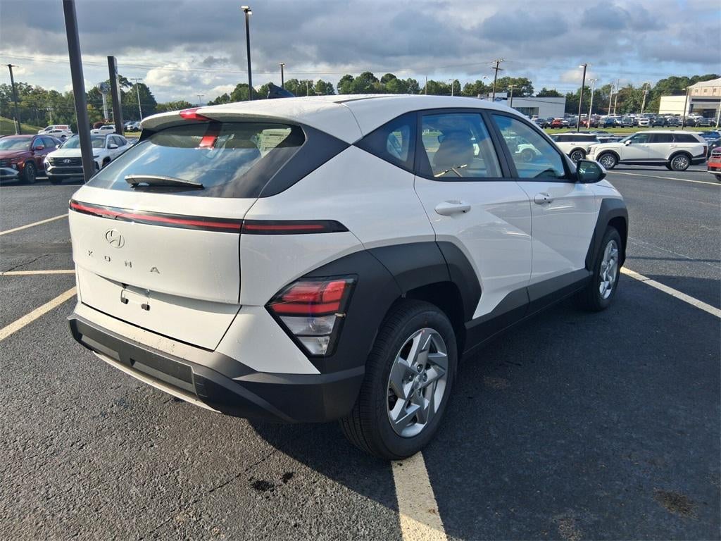 2026 Hyundai KONA SE FWD