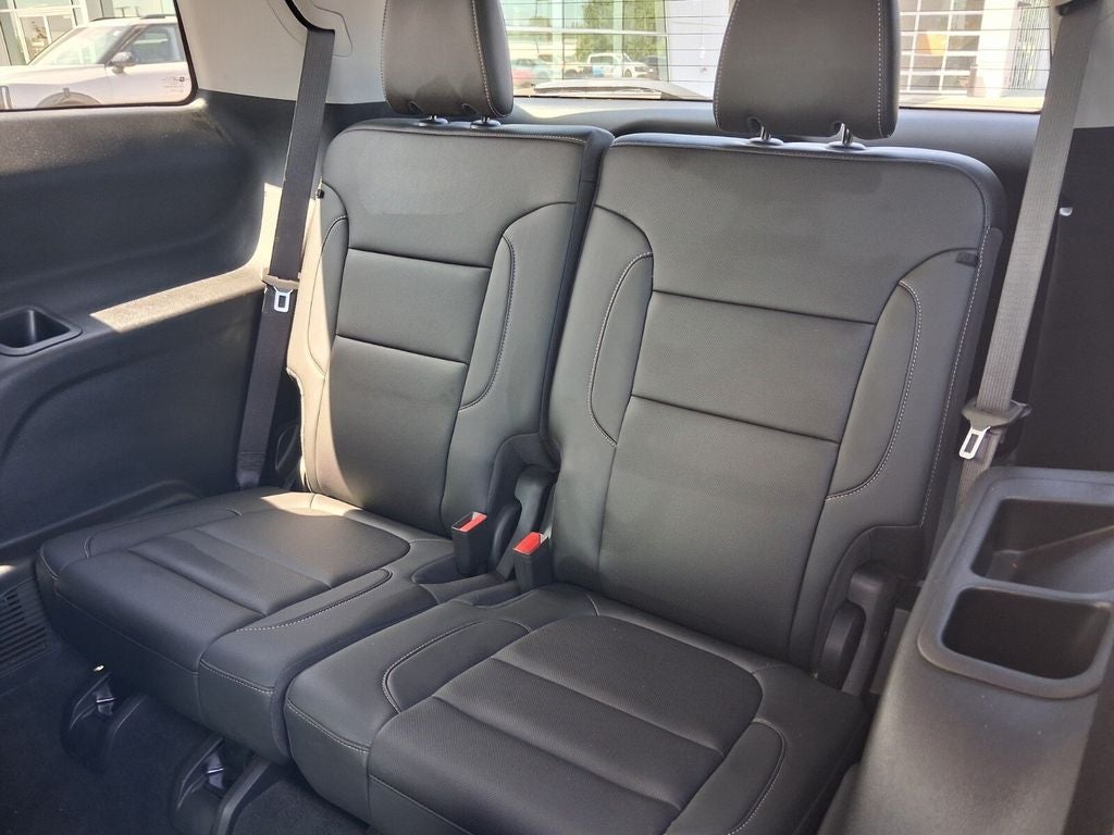 2022 GMC Acadia SLT
