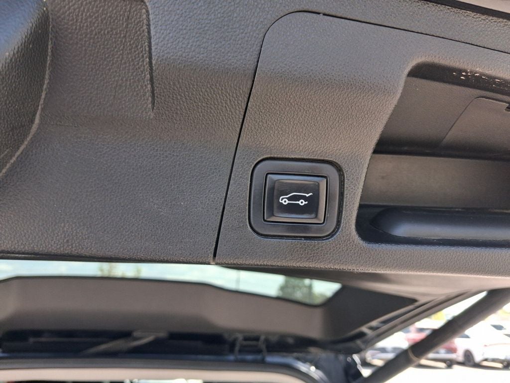 2022 GMC Acadia SLT