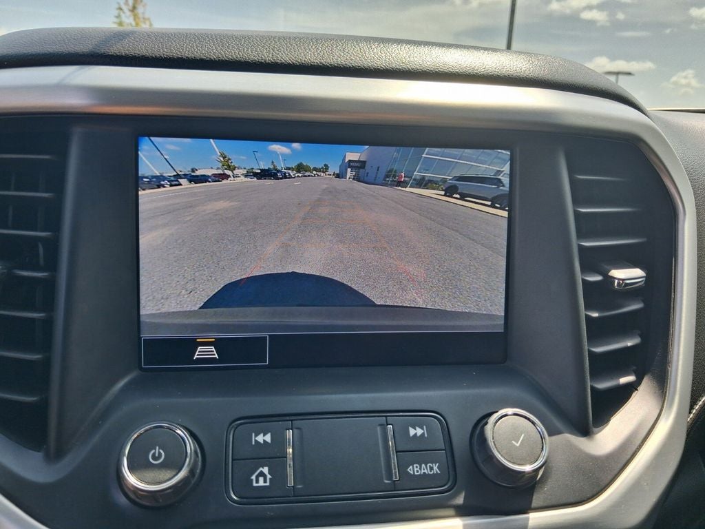 2022 GMC Acadia SLT
