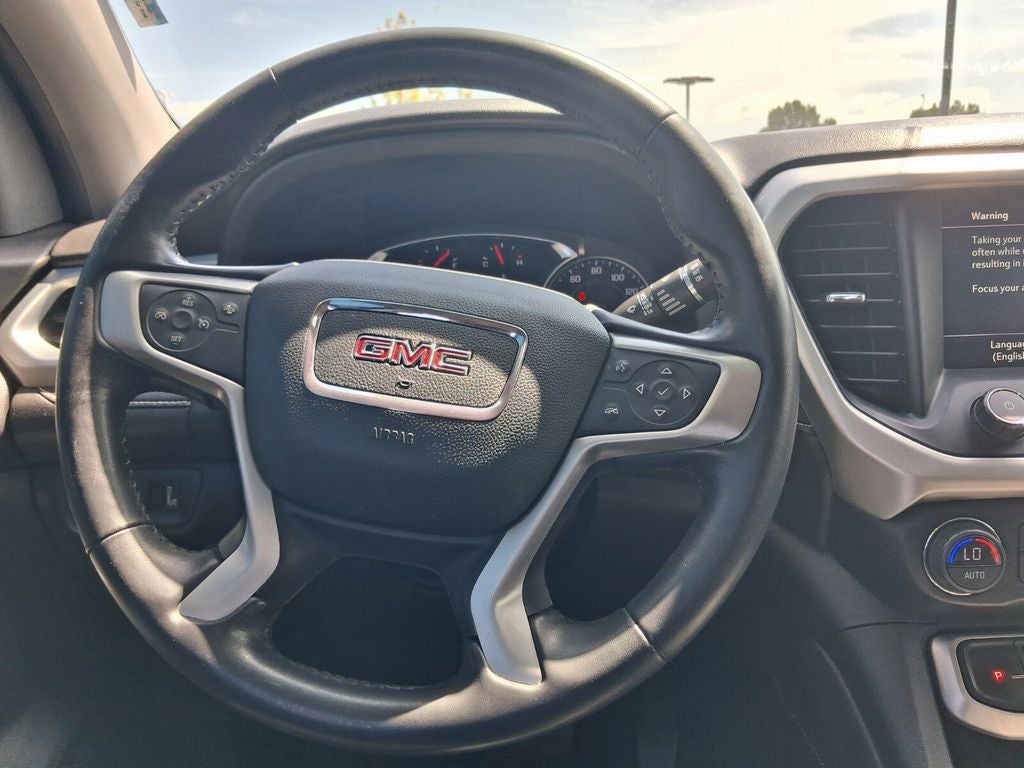 2022 GMC Acadia SLT