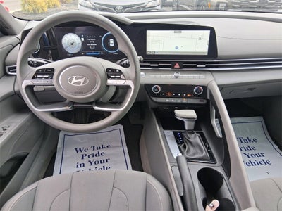 2024 Hyundai ELANTRA SEL